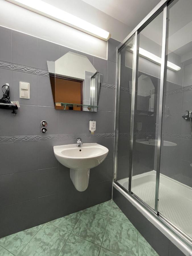 Golabek Leba Hotel Екстериор снимка