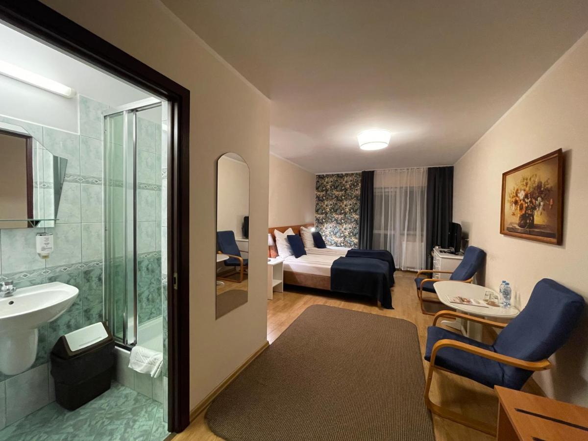 Golabek Leba Hotel Екстериор снимка