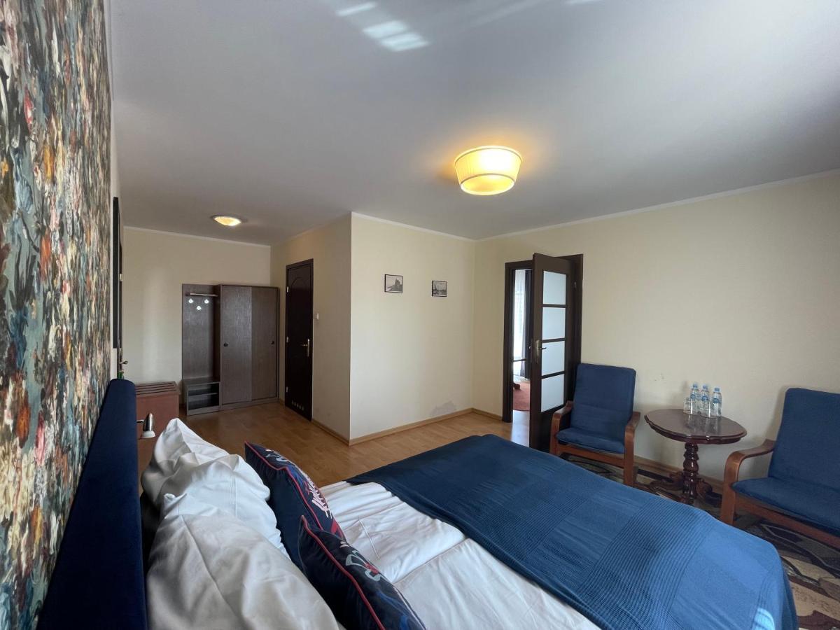 Golabek Leba Hotel Екстериор снимка