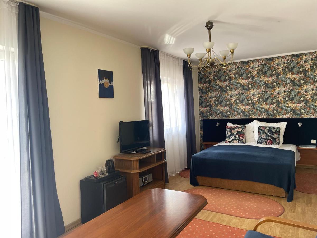 Golabek Leba Hotel Екстериор снимка