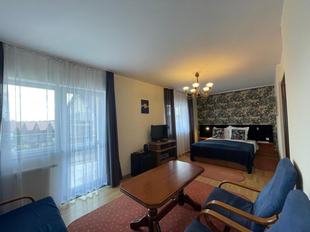 Golabek Leba Hotel Екстериор снимка