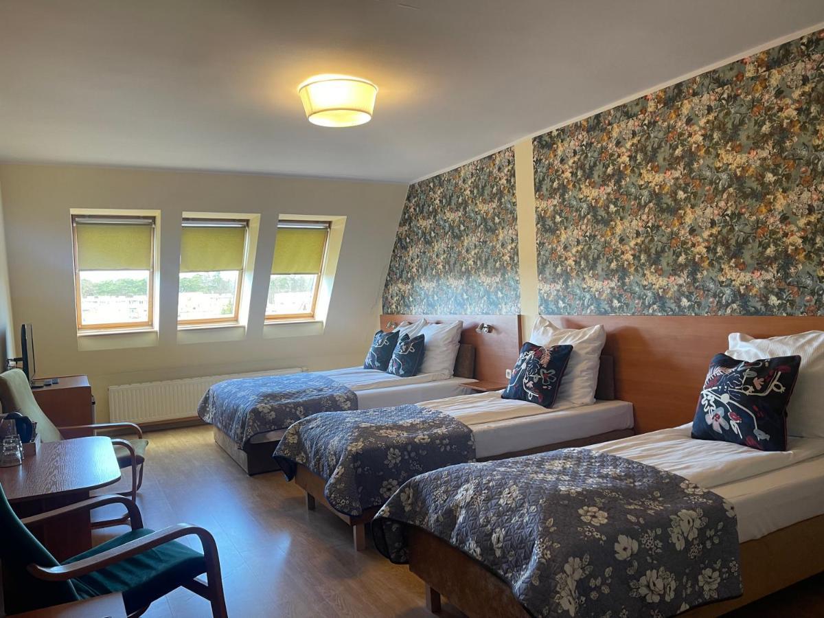 Golabek Leba Hotel Екстериор снимка