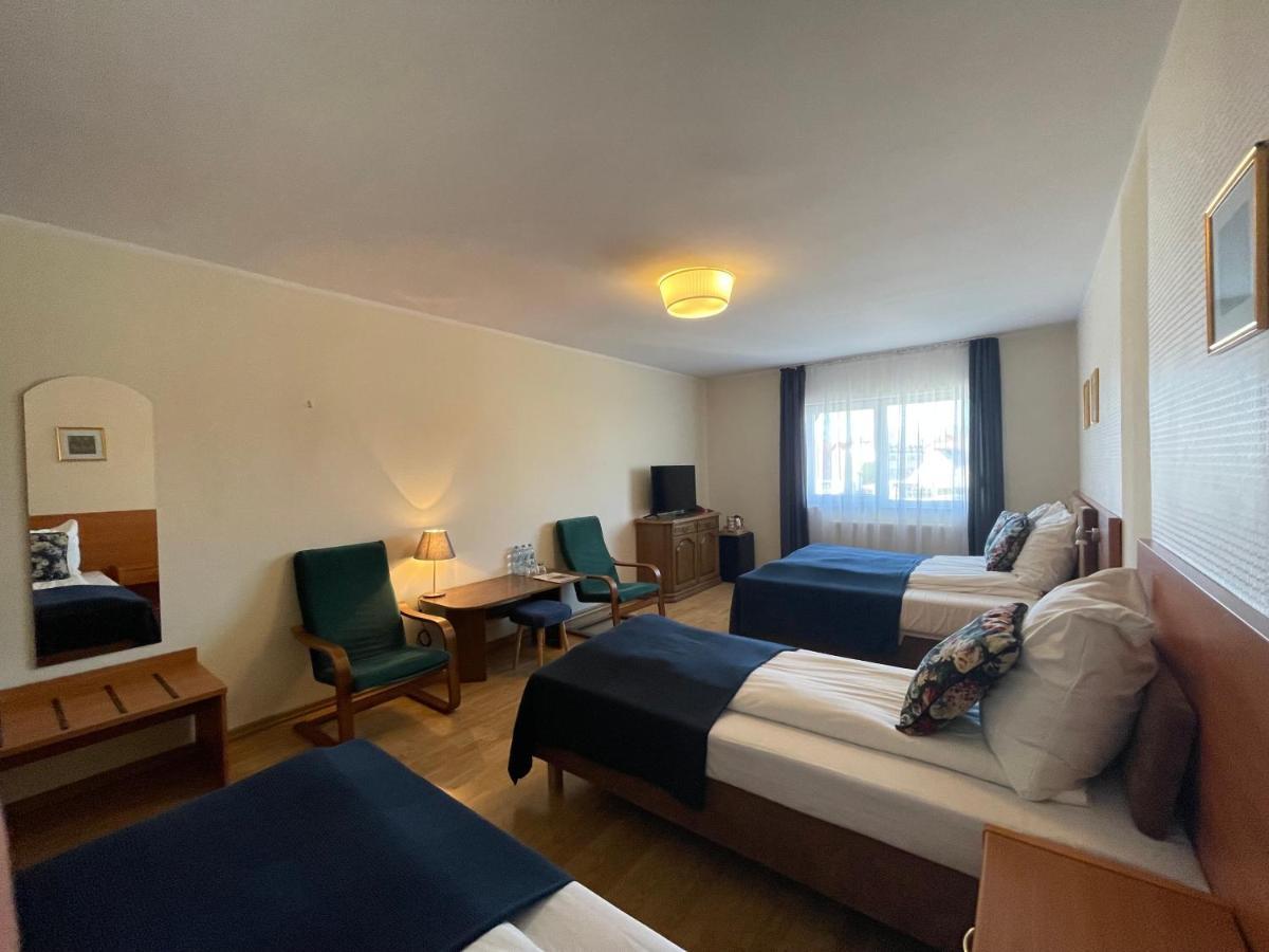 Golabek Leba Hotel Екстериор снимка