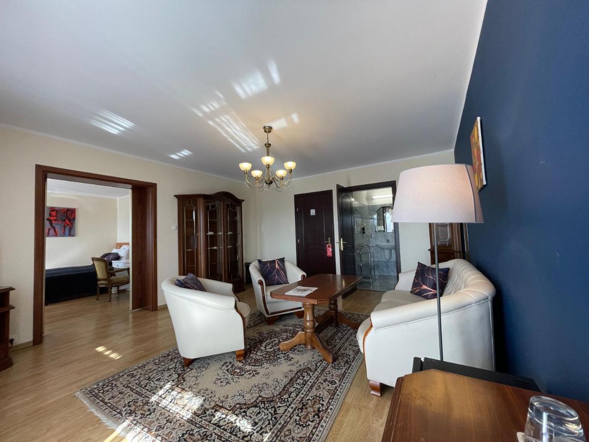 Golabek Leba Hotel Екстериор снимка