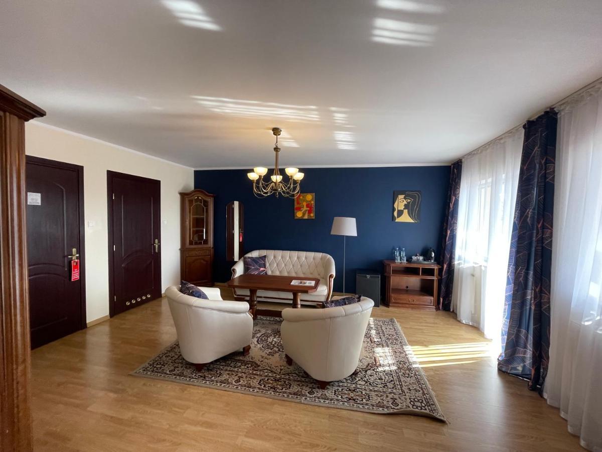 Golabek Leba Hotel Екстериор снимка
